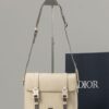 디올  Dior Hit the Road 플랩 스트랩백